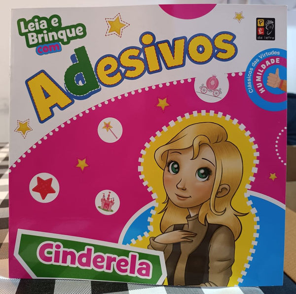 Capa do livro Leia e Brinque com Adesivos Cinderela, de Editora Pe na Letra